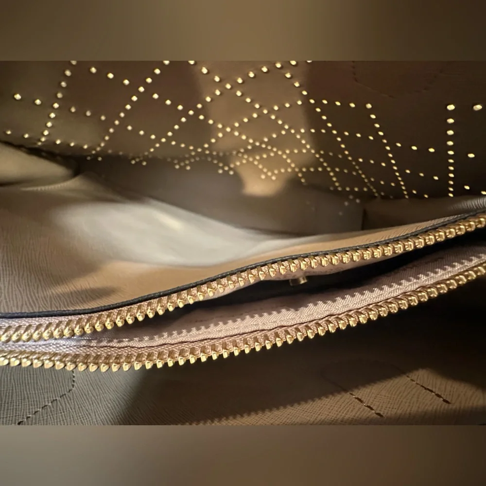 MICHAEL Michael Kors Mercer Stud & Grommet Black Tote Bag - NWT - Picture 6 of 9